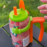 Soda Holder with Lid and straw